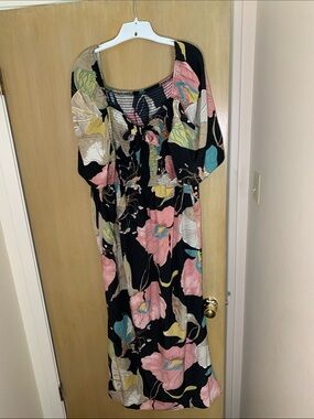 🖤🖤SUPER PRETTY PLUS SIZE 4X FLOWY DRESS🖤🖤